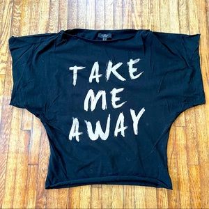 Off the shoulder tee